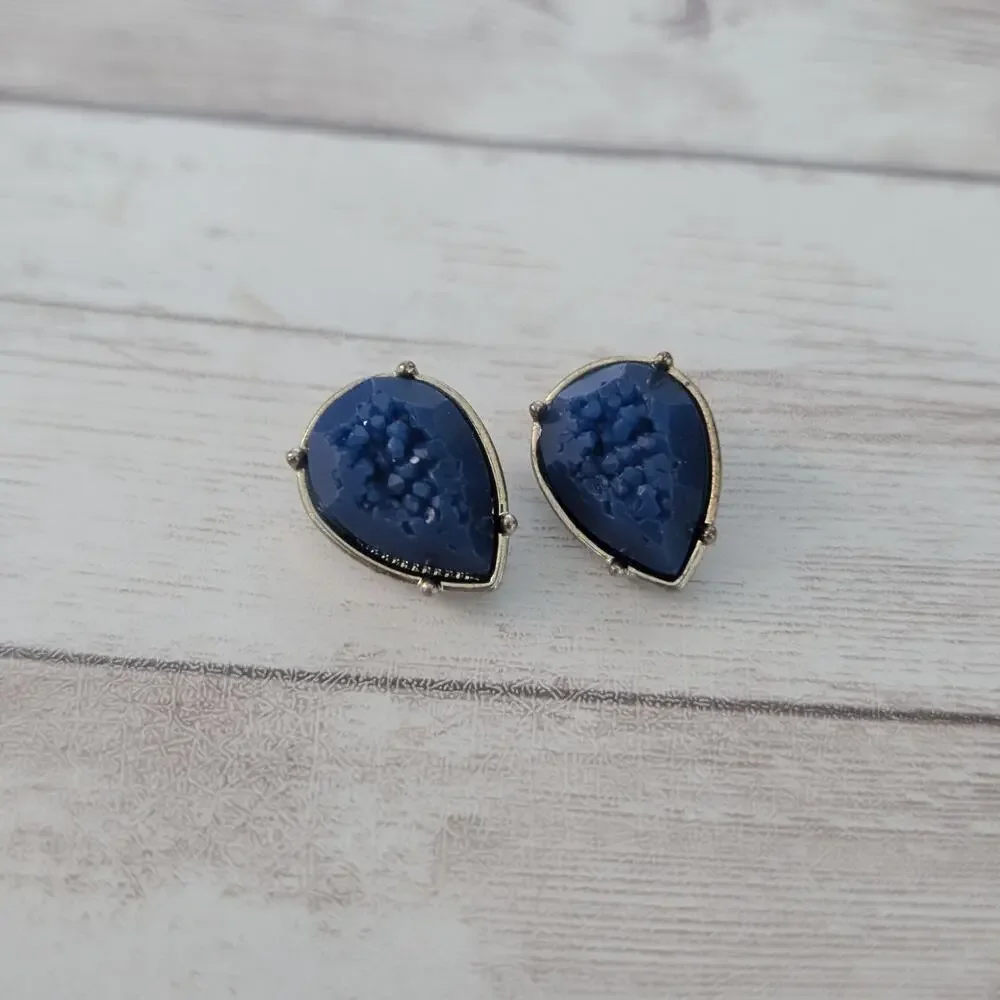 Vintage Clip On Earrings Blue Teardrop Shape - Tarnish to Rear
